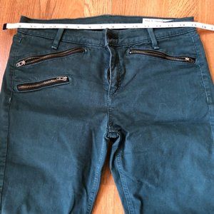 Rag & Bone Green Skinny Jeans with fun zipper details Size 29